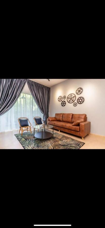 Lily Homes Tanah Rata Bagian luar foto